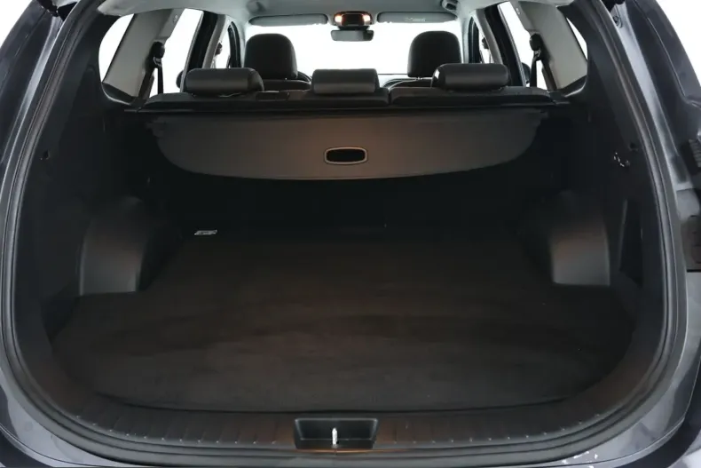 Hyundai Santa Fe din 2023 cu 45.788 km - oferta HYU205933 - foto 5