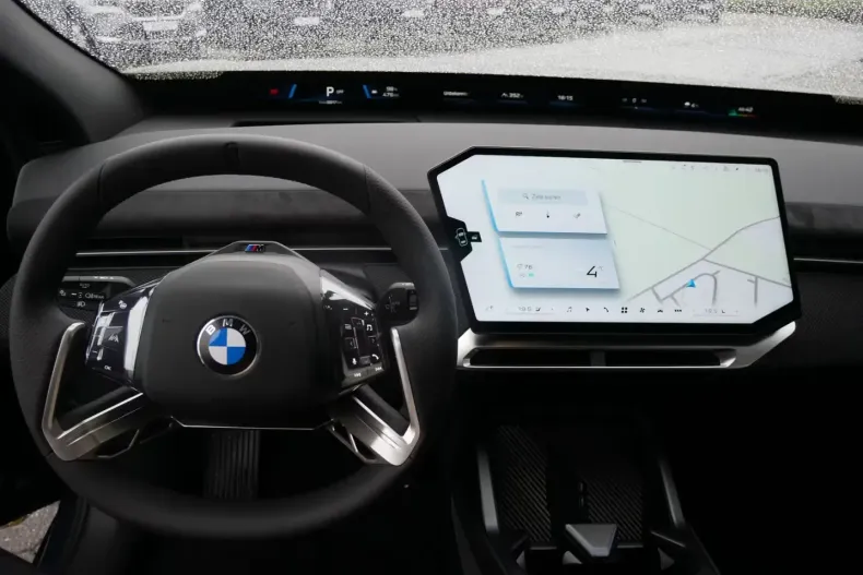 BMW iX3 (Seria X) din 2026 cu 2.500 km - oferta BMW205938 - foto 14