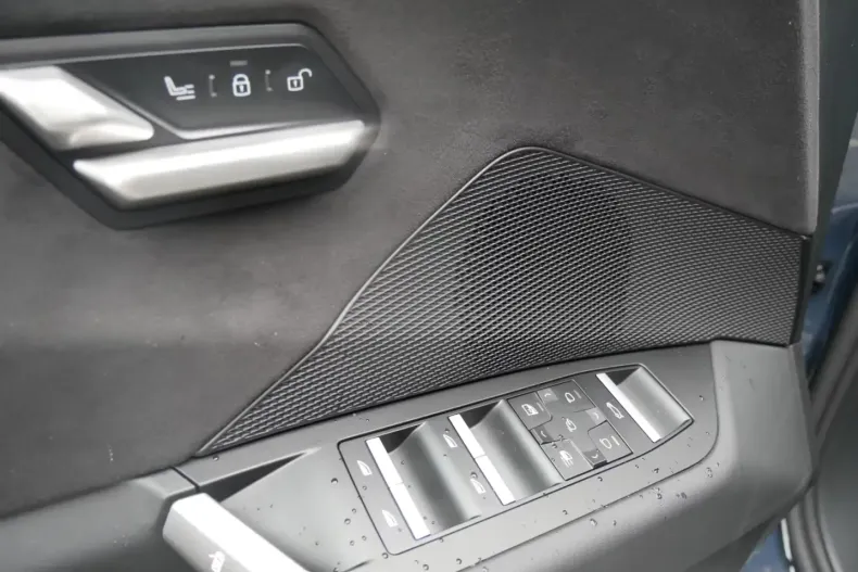 BMW iX3 (Seria X) din 2026 cu 2.500 km - oferta BMW205938 - foto 18