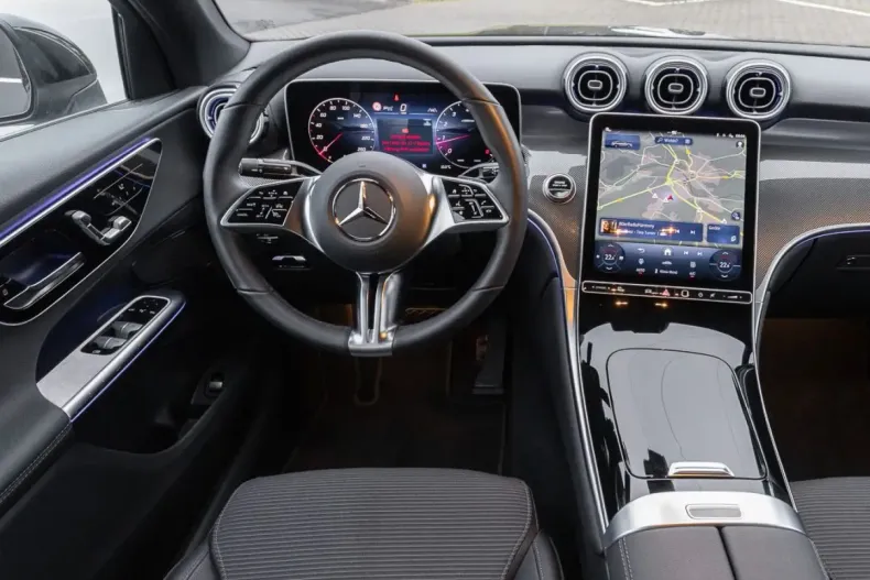 Mercedes-Benz GLC 200 (Clasa GLC) din 2025 cu 15.895 km - oferta MER205941 - foto 5