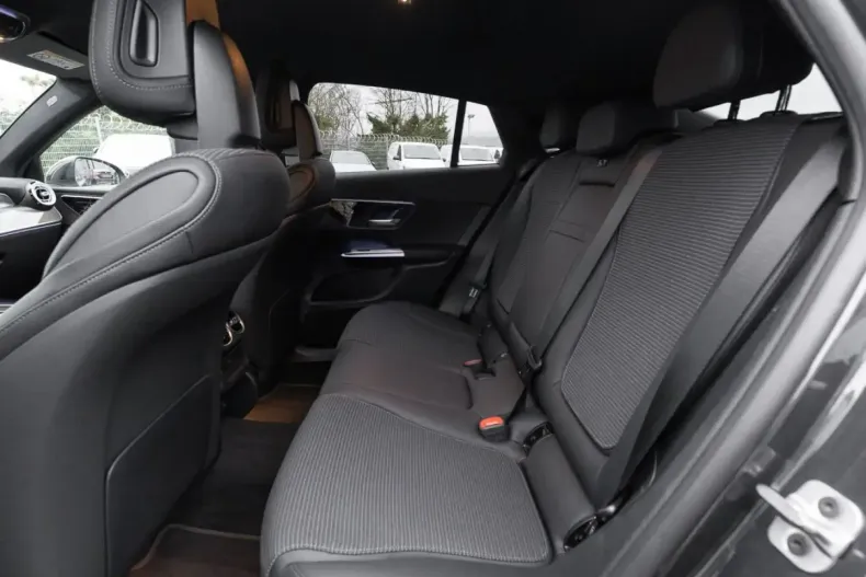 Mercedes-Benz GLC 200 (Clasa GLC) din 2025 cu 15.895 km - oferta MER205941 - foto 10