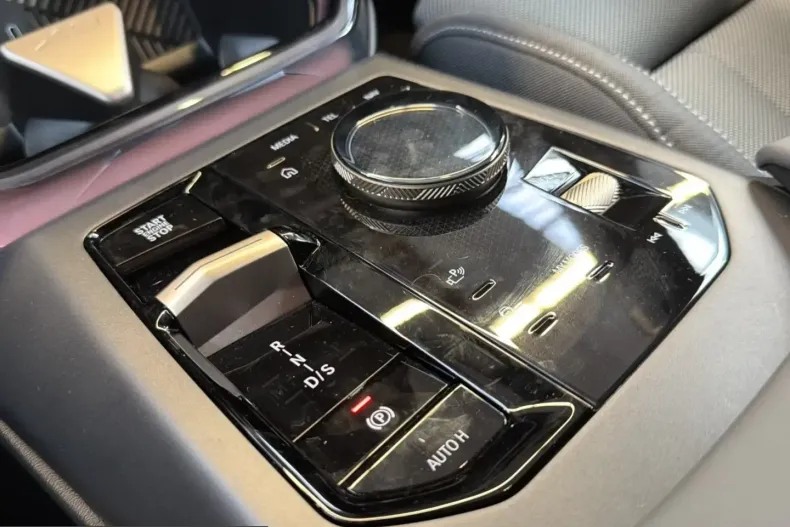 BMW X3 (Seria X) din 2025 cu 3.600 km - oferta BMW205945 - foto 9