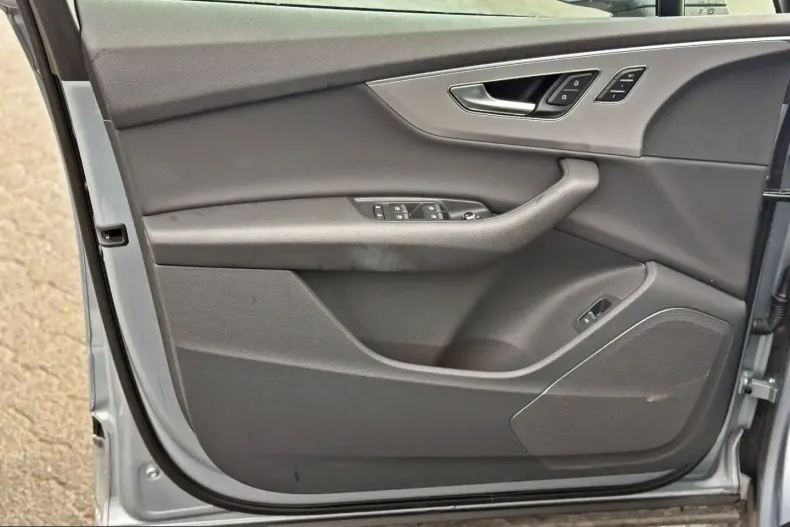 Audi Q7 din 2025 cu 21.998 km - oferta AUD205948 - foto 6