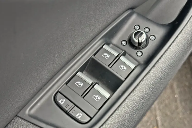 Audi Q7 din 2025 cu 21.998 km - oferta AUD205948 - foto 7