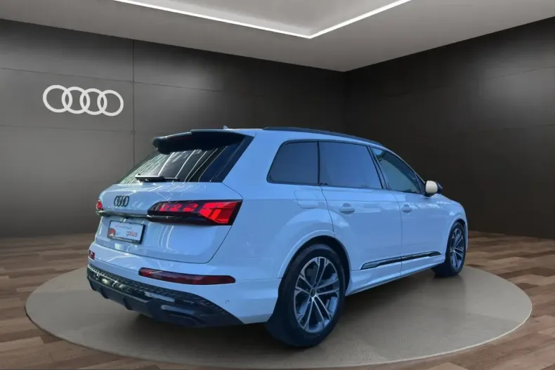 Audi Q7 din 2024 cu 10.956 km - oferta AUD205950 - foto 4