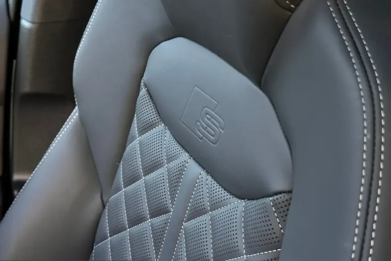 Audi Q7 din 2024 cu 10.956 km - oferta AUD205950 - foto 29