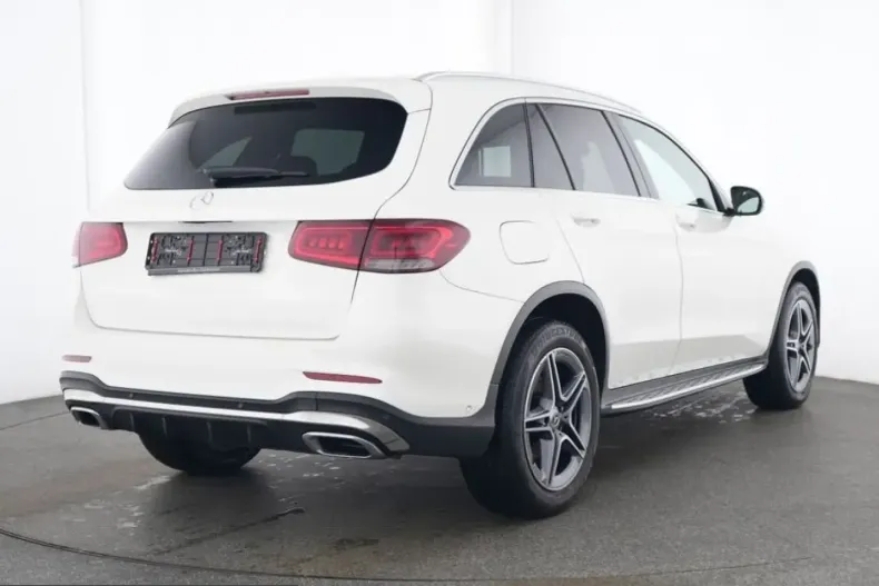 Mercedes-Benz GLC 300 (Clasa GLC) din 2024 cu 40.646 km - oferta MER205951 - foto 3