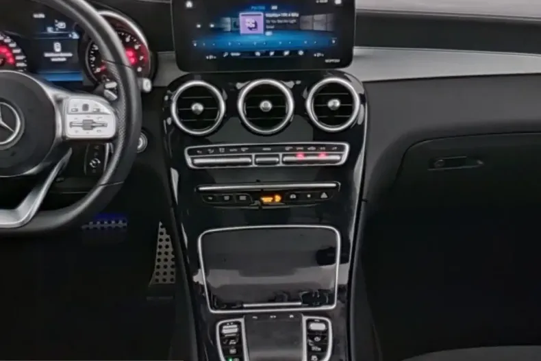 Mercedes-Benz GLC 300 (Clasa GLC) din 2024 cu 40.646 km - oferta MER205951 - foto 5