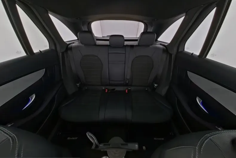 Mercedes-Benz GLC 300 (Clasa GLC) din 2024 cu 40.646 km - oferta MER205951 - foto 8