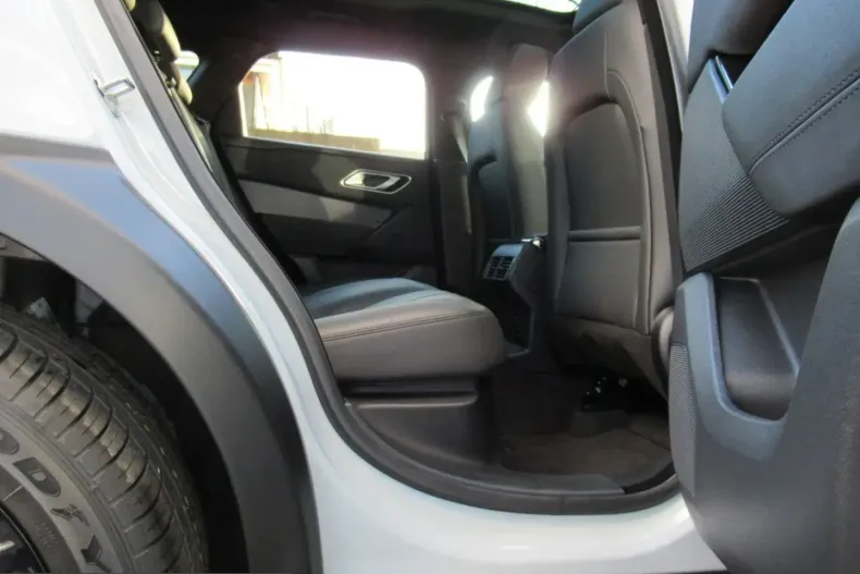 Land Rover Range Rover Velar din 2025 cu 37.000 km - oferta LAN205953 - foto 16