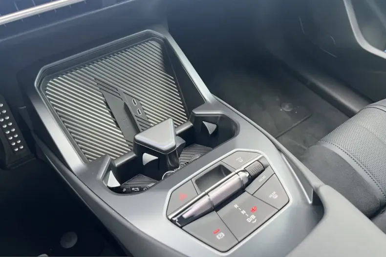 BMW iX3 (Seria X) din 2026 cu 2.000 km - oferta BMW205959 - foto 14