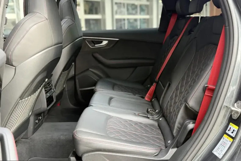 Audi Q7 din 2024 cu 29.800 km - oferta AUD205963 - foto 10