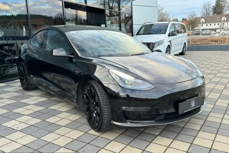 Tesla Model 3 din 2021 cu 74.900 km - oferta TES205968 - foto 8