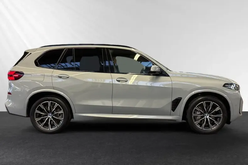 BMW X5 (Seria X) din 2024 cu 11.300 km - oferta BMW205971 - foto 2