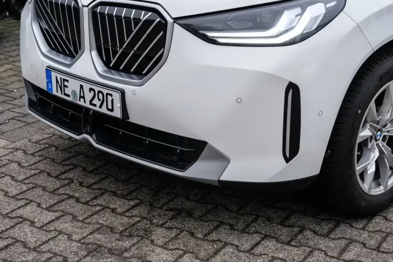 BMW X3 (Seria X) din 2025 cu 6.040 km - oferta BMW205972 - foto 2