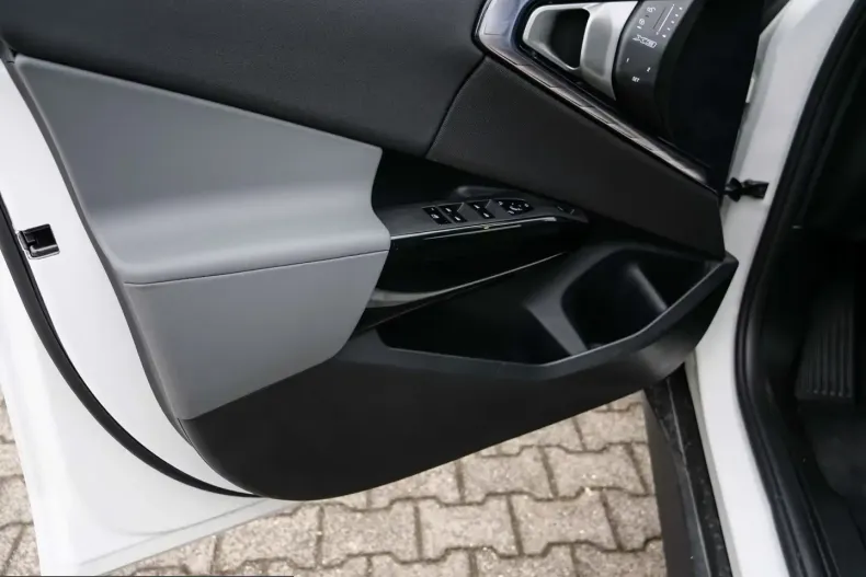 BMW X3 (Seria X) din 2025 cu 6.040 km - oferta BMW205972 - foto 8