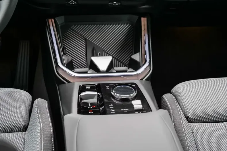 BMW X3 (Seria X) din 2025 cu 6.040 km - oferta BMW205972 - foto 12