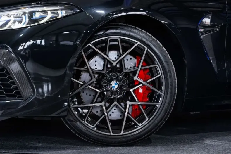 BMW M8 (Seria 8) din 2022 cu 33.371 km - oferta BMW205978 - foto 8