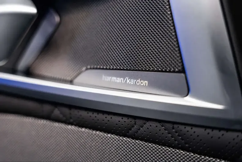 BMW M8 (Seria 8) din 2022 cu 33.371 km - oferta BMW205978 - foto 11