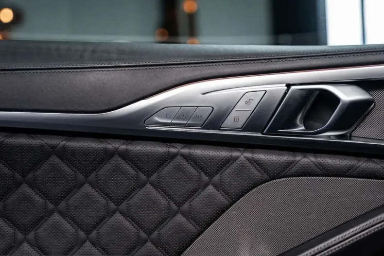 BMW M8 (Seria 8) din 2022 cu 33.371 km - oferta BMW205978 - foto 13