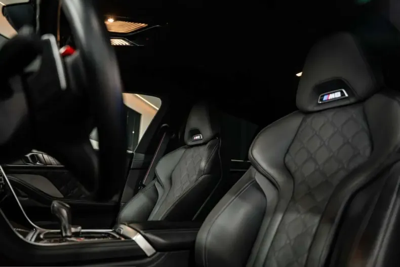 BMW M8 (Seria 8) din 2022 cu 33.371 km - oferta BMW205978 - foto 16