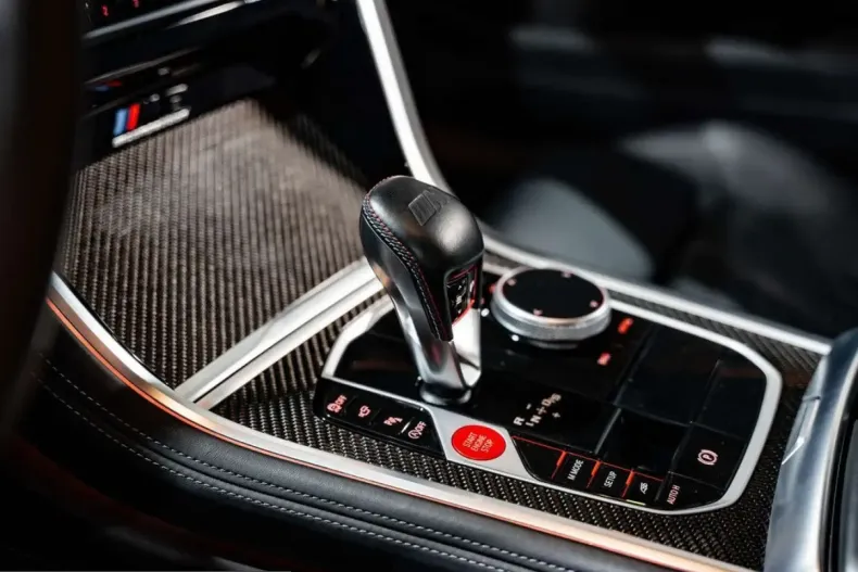 BMW M8 (Seria 8) din 2022 cu 33.371 km - oferta BMW205978 - foto 21