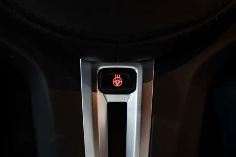 BMW M8 (Seria 8) din 2022 cu 33.371 km - oferta BMW205978 - foto 24