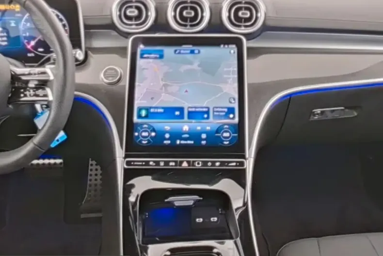 Mercedes-Benz CLE 300 (Clasa CLE) din 2024 cu 7.836 km - oferta MER205985 - foto 9