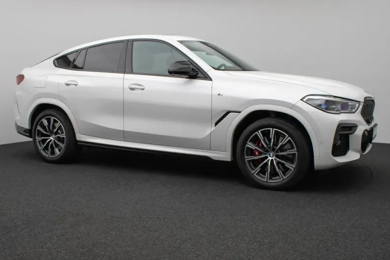 BMW X6 (Seria X) din 2022 cu 45.478 km - oferta BMW205991 - foto 4