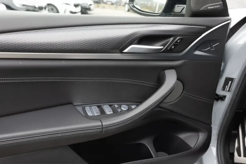 BMW X4 (Seria X) din 2024 cu 75.108 km - oferta BMW205995 - foto 29