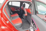 Mercedes-Benz GLC 200 (Clasa GLC) din 2024 cu 12.669 km - oferta MER205996 - foto 12