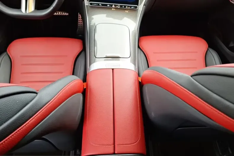 Mercedes-Benz GLC 200 (Clasa GLC) din 2024 cu 12.669 km - oferta MER205996 - foto 18