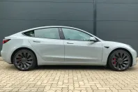 Tesla Model 3 din 2022 cu 63.500 km - oferta TES205998 - foto 3