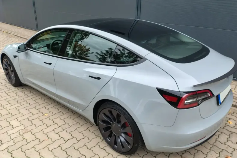 Tesla Model 3 din 2022 cu 63.500 km - oferta TES205998 - foto 7