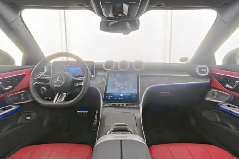 Mercedes-Benz CLE 300 (Clasa CLE) din 2024 cu 12.257 km - oferta MER206002 - foto 5