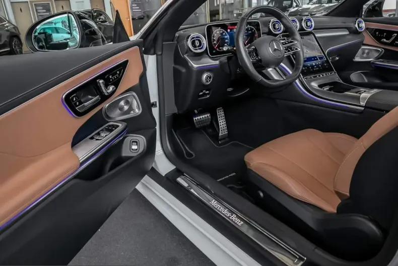 Mercedes-Benz CLE 220 (Clasa CLE) din 2024 cu 16.012 km - oferta MER206010 - foto 9