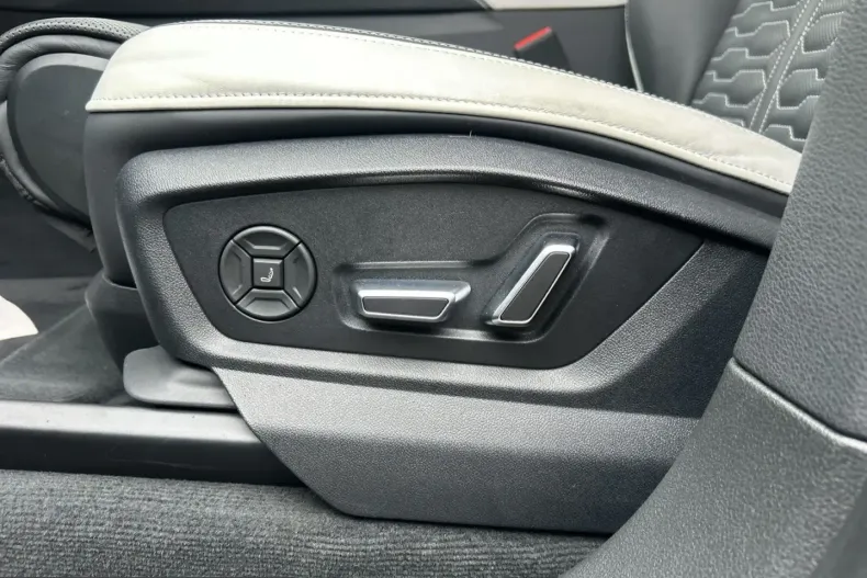 Audi RSQ8 din 2024 cu 9.256 km - oferta AUD206013 - foto 18