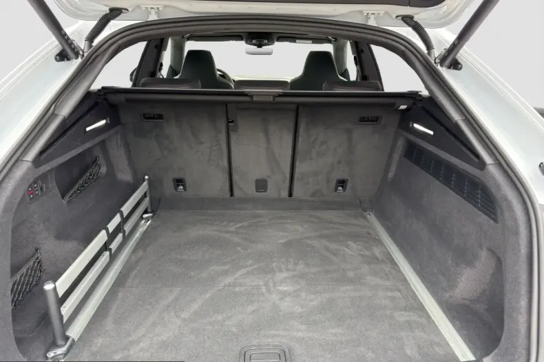 Audi RSQ8 din 2024 cu 26.600 km - oferta AUD206014 - foto 12