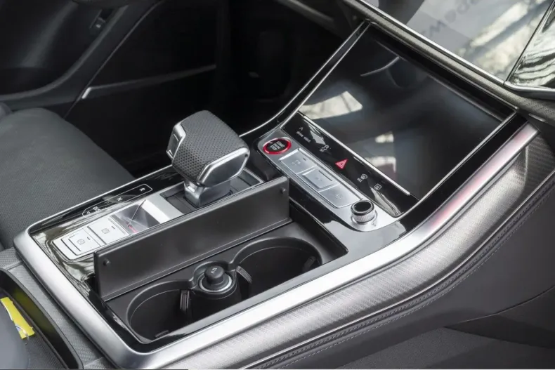 Audi RSQ8 din 2025 cu 24.024 km - oferta AUD206015 - foto 8