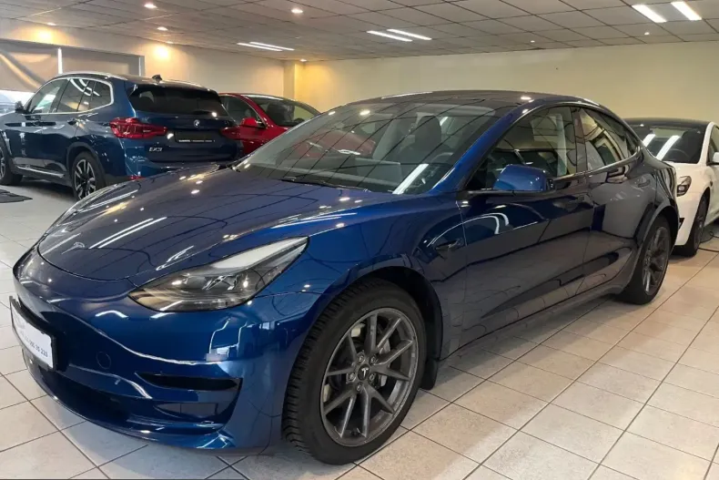 Tesla Model 3 din 2022 cu 30.000 km - oferta TES206021 - foto 1