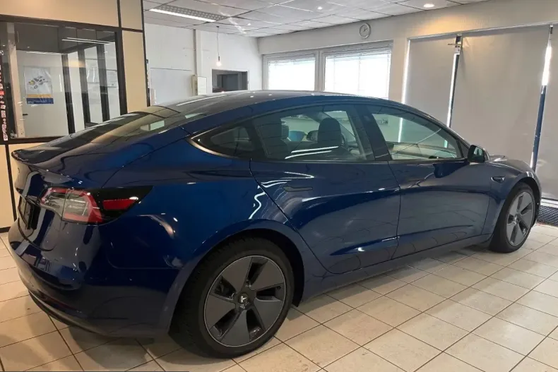 Tesla Model 3 din 2022 cu 30.000 km - oferta TES206021 - foto 4