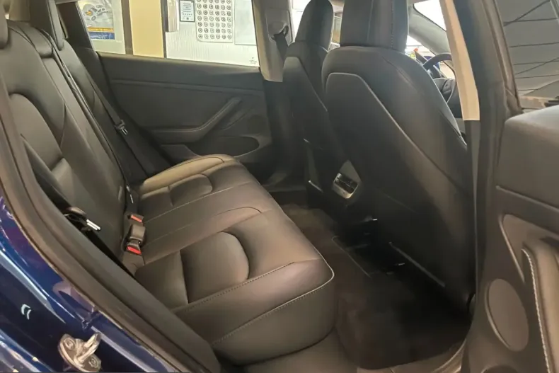 Tesla Model 3 din 2022 cu 30.000 km - oferta TES206021 - foto 9