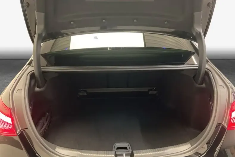 Mercedes-Benz C 200 (Clasa C) din 2026 cu 3.930 km - oferta MER206022 - foto 12