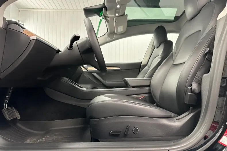 Tesla Model 3 din 2021 cu 69.000 km - oferta TES206024 - foto 18