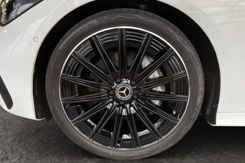 Mercedes-Benz CLE 200 (Clasa CLE) din 2024 cu 11.759 km - oferta MER206025 - foto 12