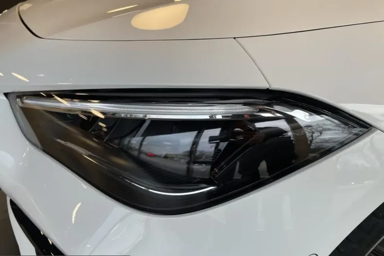 Mercedes-Benz CLE 200 (Clasa CLE) din 2024 cu 11.759 km - oferta MER206025 - foto 13