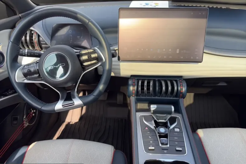 BYD ATTO 3 din 2023 cu 20.604 km - oferta BYD206031 - foto 14