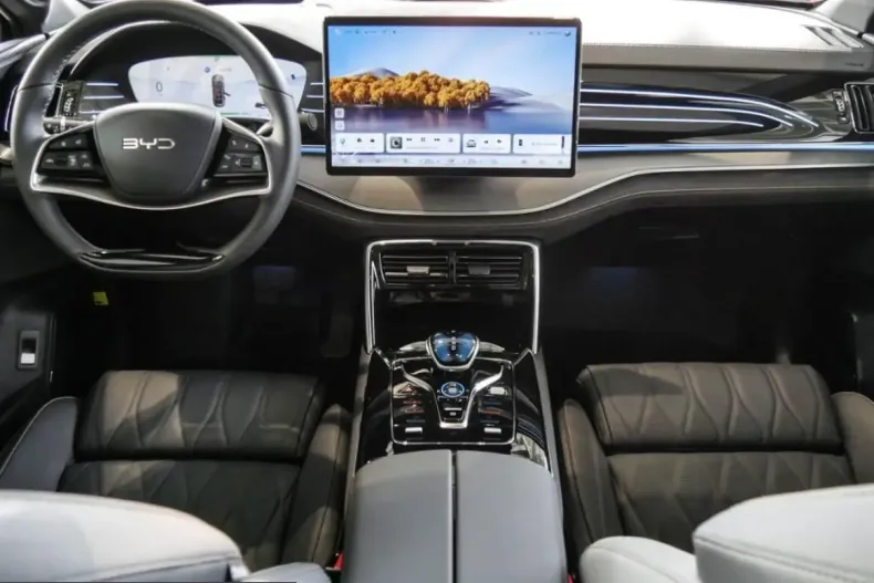 BYD Tang din 2025 cu 9.900 km - oferta BYD206036 - foto 5