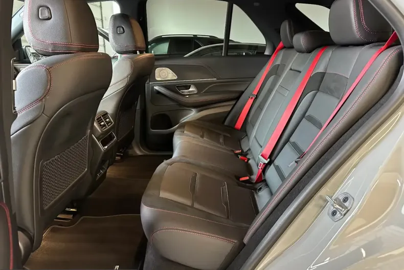 Mercedes-Benz GLE 53 AMG (Clasa GLE) din 2024 cu 18.700 km - oferta MER206038 - foto 12