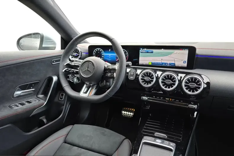 Mercedes-Benz CLA 35 AMG (Clasa CLA) din 2026 cu 50 km - oferta MER206039 - foto 7